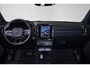 Volvo EX40 Single Motor Plus 70 kWh - Panorama/schuifdak - IntelliSafe Assist & Surround - Harman/Kardon audio - Parkeercamera achter - Verwarmde voorstoelen & stuur - Parkeersensoren voor & achter - Draadloze tel. lader - Warmtepomp - 19' LMV