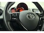 Toyota Aygo 1.0 VVT-i x-play | Airco | Achteruitrijcamera | Bluetooth | Stuurwiel multifunctioneel | Lichtmetalen velgen |