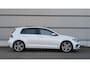 Volkswagen Golf 1.5 TSI 150pk Highline Business R | Panoramadak | Trekhaak | LED Plus