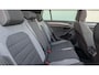 Volkswagen Golf 1.5 TSI 150pk Highline Business R | Panoramadak | Trekhaak | LED Plus