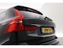 Volvo XC60 2.0 T6 Plug-in hybrid AWD Ultra Black Edition | Trekhaak | Head-up | Pano-dak | 360 camera | H&K Audio | Stoel+ stuurverw. | Sportstoelen |