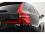 Volvo XC60 2.0 T6 Plug-in hybrid AWD Ultra Black Edition | Trekhaak | Head-up | Pano-dak | 360 camera | H&K Audio | Stoel+ stuurverw. | Sportstoelen |