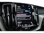 Volvo XC60 2.0 T6 Plug-in hybrid AWD Ultra Black Edition | Trekhaak | Head-up | Pano-dak | 360 camera | H&K Audio | Stoel+ stuurverw. | Sportstoelen |