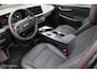 Kia EV6 Light Edition 58 kWh, 3 fasen, Stoel-stuurverwarming, Pdc voor + achter + Camera, Cruise, Clima, App connect, Donker glas
