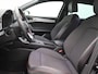 SEAT Leon Sportstourer 1.5 TSI FR Business Intense 130PK Trekhaak, 17" LM Velgen, Cruise Controle, PDC Voor en Achter, Full LED verlichting, Stoel-Stuurverwarming