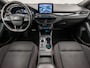 Ford Focus Wagon 1.0 EcoBoost ST-Line X Automaat (APPLE CARPLAY, GROOT NAVI, STUUR/STOELVERWARMING, GETINT GLAS, SPORTSTOELEN, CAMERA, KEYLESS, LANE ASSIST, NIEUWSTAAT)