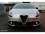 Alfa Romeo Giulietta 1.4 Turbo 120 PK Sport, Donker glas, Navi, App connect, Cruise, Clima, Pdc Alcantara bekleding, Zwarte hemel, Distributieriem vervangen