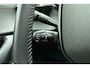 Peugeot 2008 1.2 PureTech Allure Pack | Navigatie | Camera | Parkeersensoren achter | Climate Control | Keyless Entry & Start | Apple Carplay/Android Auto | Full LED | 17'' LM Velgen | 1e Eigenaar