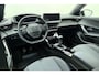 Peugeot 2008 1.2 PureTech Allure Pack | Navigatie | Camera | Parkeersensoren achter | Climate Control | Keyless Entry & Start | Apple Carplay/Android Auto | Full LED | 17'' LM Velgen | 1e Eigenaar