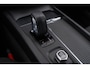 Volvo V60 B3 Core | Cruise Control | Navigatie | Apple CarPlay & Android Auto | Park Assist | LED Koplampen | 2 Zone Climate Control | 17" LM |