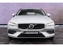 Volvo V60 B3 Core | Cruise Control | Navigatie | Apple CarPlay & Android Auto | Park Assist | LED Koplampen | 2 Zone Climate Control | 17" LM |