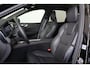 Volvo XC60 T8 Recharge AWD Plus Black Edition - LONG RANGE - Luchtvering - Panorama/schuifdak - IntelliSafe Assist & Surround - 360º Camera - Harman/Kardon audio - Adaptieve LED koplampen - Verwarmde voorstoelen, stuur & achterbank - Parkeersensoren voor & achter - Elektr. bedienb. voorstoelen met geheugen - Draadloze tel. lader - Extra getint glas - Elektr. inklapbare trekhaak - 21' LMV
