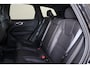 Volvo XC60 T8 Recharge AWD Plus Black Edition - LONG RANGE - Luchtvering - Panorama/schuifdak - IntelliSafe Assist & Surround - 360º Camera - Harman/Kardon audio - Adaptieve LED koplampen - Verwarmde voorstoelen, stuur & achterbank - Parkeersensoren voor & achter - Elektr. bedienb. voorstoelen met geheugen - Draadloze tel. lader - Extra getint glas - Elektr. inklapbare trekhaak - 21' LMV