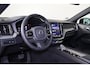 Volvo XC60 T8 Recharge AWD Plus Black Edition - LONG RANGE - Luchtvering - Panorama/schuifdak - IntelliSafe Assist & Surround - 360º Camera - Harman/Kardon audio - Adaptieve LED koplampen - Verwarmde voorstoelen, stuur & achterbank - Parkeersensoren voor & achter - Elektr. bedienb. voorstoelen met geheugen - Draadloze tel. lader - Extra getint glas - Elektr. inklapbare trekhaak - 21' LMV