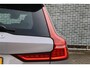 Volvo V60 2.0 T6 Plug-in hybrid AWD Plus Dark | Adaptieve cruise control | Dode hoek detectie | 360 Camera | Trekhaak | Contourstoelen | Elektr. verstelbare voorstoelen incl. memory | Parkeersensoren vóór + achter | 18"lichtemetalen velgen | All season banden | Google Services |