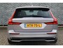 Volvo V60 2.0 T6 Plug-in hybrid AWD Plus Dark | Adaptieve cruise control | Dode hoek detectie | 360 Camera | Trekhaak | Contourstoelen | Elektr. verstelbare voorstoelen incl. memory | Parkeersensoren vóór + achter | 18"lichtemetalen velgen | All season banden | Google Services |