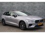 Volvo V60 2.0 T6 Plug-in hybrid AWD Plus Dark | Adaptieve cruise control | Dode hoek detectie | 360 Camera | Trekhaak | Contourstoelen | Elektr. verstelbare voorstoelen incl. memory | Parkeersensoren vóór + achter | 18"lichtemetalen velgen | All season banden | Google Services |