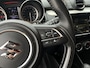 Suzuki Swift 1.0 Stijl // LED // KEYLESS // ADAPT. CRUISE // CLIMA // CAMERA // STOELVERWARMING // NAVI+CARPLAY //