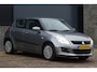 Suzuki Swift 1.2 Comfort Trekhaak dealeronderhouden Rijklaarprijs! | 12 Maanden Garantie | Onderhoudsbeurt | Nieuwe APK | Mobiliteitservice |