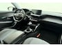 Peugeot 208 1.2 PureTech Allure Pack | Navigatie | Climate Control | Full LED | Camera | Apple Carplay/Android Auto | 16'' LM Velgen | 1e Eigenaar