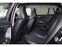 Volvo V60 T4 Summum - AUTOMAAT - BLIS - Adaptive Cruise Control - Parkeercamera achter - Verwarmde voorstoelen - Lederen bekleding - Navigatie - Extra getint glas - 16' LMV