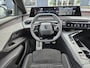 Peugeot e-5008 EV 73 kWh 210pk GT Avantage | Warmtepomp | Panoramisch schuifdak | 360 vision & Drive Assist Plus Pack | Mistral Executive Interior |