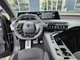 Peugeot e-5008 EV 73 kWh 210pk GT Avantage | Warmtepomp | Panoramisch schuifdak | 360 vision & Drive Assist Plus Pack | Mistral Executive Interior |