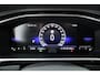 Volkswagen T-Roc 1.5 TSI 150pk DSG R-Line Edition Trekhaak Camera Stoelverwarming Virtual Cockpit Navigatie