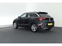 Volkswagen T-Roc 1.5 TSI 150pk DSG R-Line Edition Trekhaak Camera Stoelverwarming Virtual Cockpit Navigatie