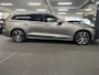 Volvo V60 2.0 T5 Momentum/ Nederlandse auto/ Elektrisch trekhaak/ Automaat/ Achteruitrijcamera/ Navi/ Pano