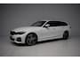 BMW 3-Serie Touring 320e M-SPORT ORG.NED / SOH 90% / LASER / LEER / TREKHAAK / SFEERVERLICHTING / DEALER-ONDERHOUDEN / 19INCH