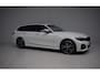 BMW 3-Serie Touring 320e M-SPORT ORG.NED / SOH 90% / LASER / LEER / TREKHAAK / SFEERVERLICHTING / DEALER-ONDERHOUDEN / 19INCH