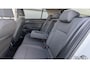 Volkswagen Golf 1.5 eHybrid 204pk Life Edition | SoH 100% | Trekhaak | Panoramadak