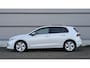 Volkswagen Golf 1.5 eHybrid 204pk Life Edition | SoH 100% | Trekhaak | Panoramadak