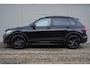 Volkswagen Tiguan 1.4 TSI eHybrid R-Line Business+ / Electrisch schuifdak / Electrische trekhaak / Dodehoek detectie / 19 inch Licht metalen velgen / Parkeercamera / Matrix LED koplampen /