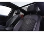 Volkswagen Tiguan 1.4 TSI eHybrid R-Line Business+ / Electrisch schuifdak / Electrische trekhaak / Dodehoek detectie / 19 inch Licht metalen velgen / Parkeercamera / Matrix LED koplampen /