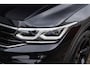 Volkswagen Tiguan 1.4 TSI eHybrid R-Line Business+ / Electrisch schuifdak / Electrische trekhaak / Dodehoek detectie / 19 inch Licht metalen velgen / Parkeercamera / Matrix LED koplampen /