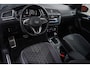 Volkswagen Tiguan 1.4 TSI eHybrid R-Line Business+ / Electrisch schuifdak / Electrische trekhaak / Dodehoek detectie / 19 inch Licht metalen velgen / Parkeercamera / Matrix LED koplampen /