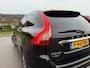 Volvo XC60 2.0 D3 FWD Kinetic Automaat / Panoramadak / Leder / Camera / Navi / Stoelverwarming / 18" Velgen / PDC / Cruise / LED /
