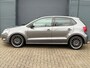 Volkswagen Polo 1.2 TSI Highline MATCH|STOELVERWARMING|CRUISE|PDC|1.5 JAAR APK|ALL SEASON BANDEN