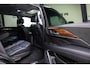 Cadillac Escalade 6.2 V8 Platinum 6 persoonsuitvoering (€ 35.495,87 Ex B.T.W) captain chairs