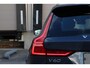 Volvo V60 T6 Plug-in hybrid AWD Plus Dark | Rondomzicht Camera| Semi Electrische trekhaak| Electronic Climate Control | Adaptieve Cruise Control | Parkeersensoren | Rijstrooksensor Met Correctie | Navigatiesysteem | Verwarmbare Voorstoelen | Verwarmbaar Stuurwiel | Keyless Entry |