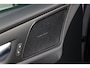 Volvo V60 T6 Plug-in hybrid AWD Business Edition | Extra Getint Glas Achter | Park Assist voor en achter | Premium Audio by Harman Kardon | Adaptieve Cruise Control & Pilot Assist | Keyless Entry & Start | Verwarmbaar stuurwiel | Verwarmbare voorstoelen | Verwarmbare achterbank |