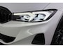 BMW 3-Serie Touring 320e SOH 93% Sportstoelen Adaptive Cruise 18" Stoelverwarming HiFi