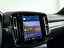 Volvo XC40 Recharge Twin Plus | Parkeercamera | Stoel- en Stuurverwarming | Getint glas | Trekhaak