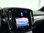 Volvo XC40 Recharge Twin Plus | Parkeercamera | Stoel- en Stuurverwarming | Getint glas | Trekhaak