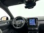 Volvo XC40 Recharge Twin Plus | Parkeercamera | Stoel- en Stuurverwarming | Getint glas | Trekhaak