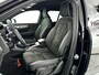 Volvo XC40 Recharge Twin Plus | Parkeercamera | Stoel- en Stuurverwarming | Getint glas | Trekhaak