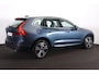 Volvo XC60 B5 Momentum Exclusive - Panorama/schuifdak - IntelliSafe Assist & Surround - 360º Camera - Harman/Kardon audio - Verwarmde voorstoelen & stuur - Parkeersensoren voor & achter - Head up display - 19' LMV