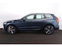 Volvo XC60 B5 Momentum Exclusive - Panorama/schuifdak - IntelliSafe Assist & Surround - 360º Camera - Harman/Kardon audio - Verwarmde voorstoelen & stuur - Parkeersensoren voor & achter - Head up display - 19' LMV